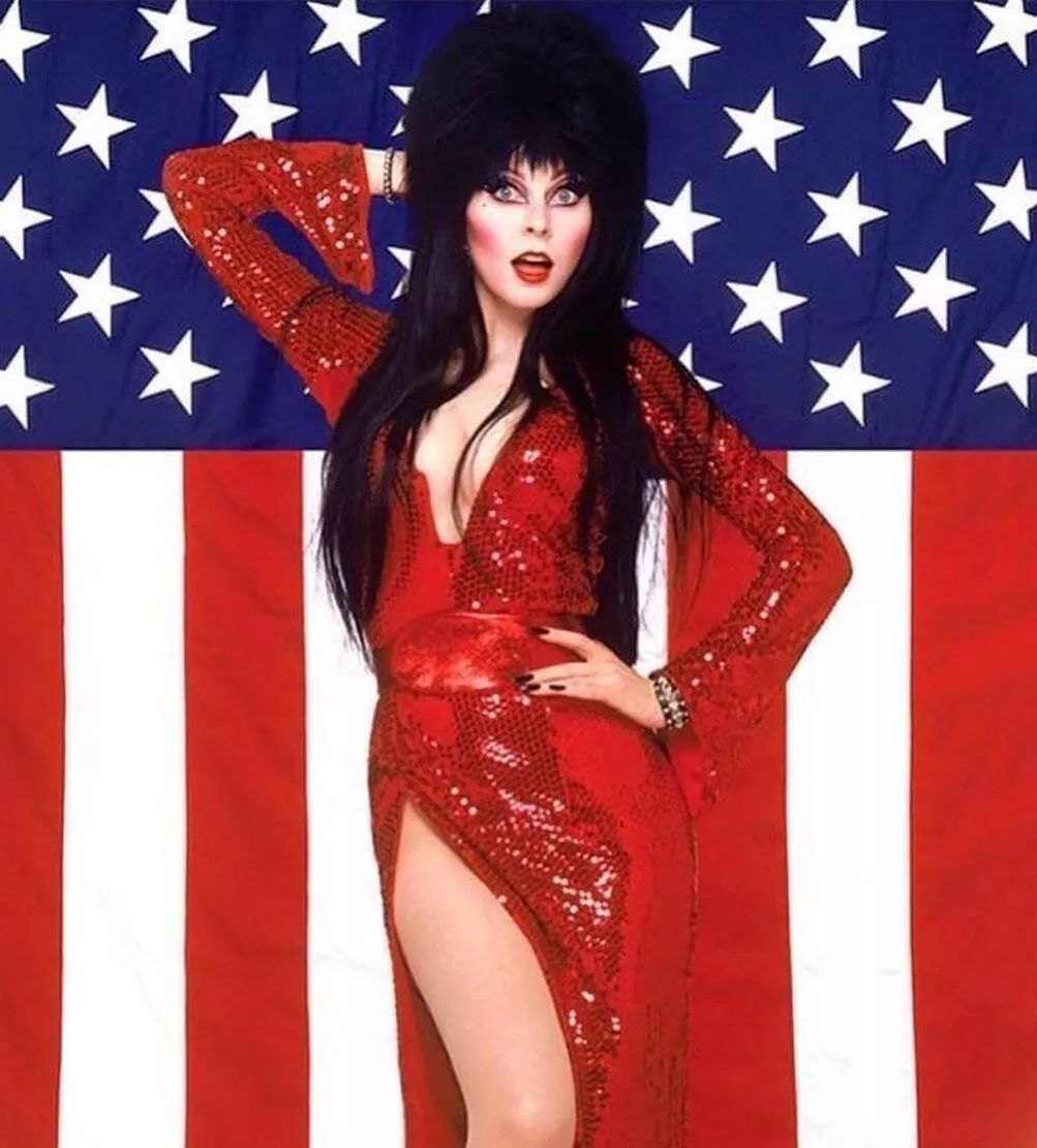 Dark Mistress Elvira Sexy Halloween Horror Fourth Of July Picture Keychain