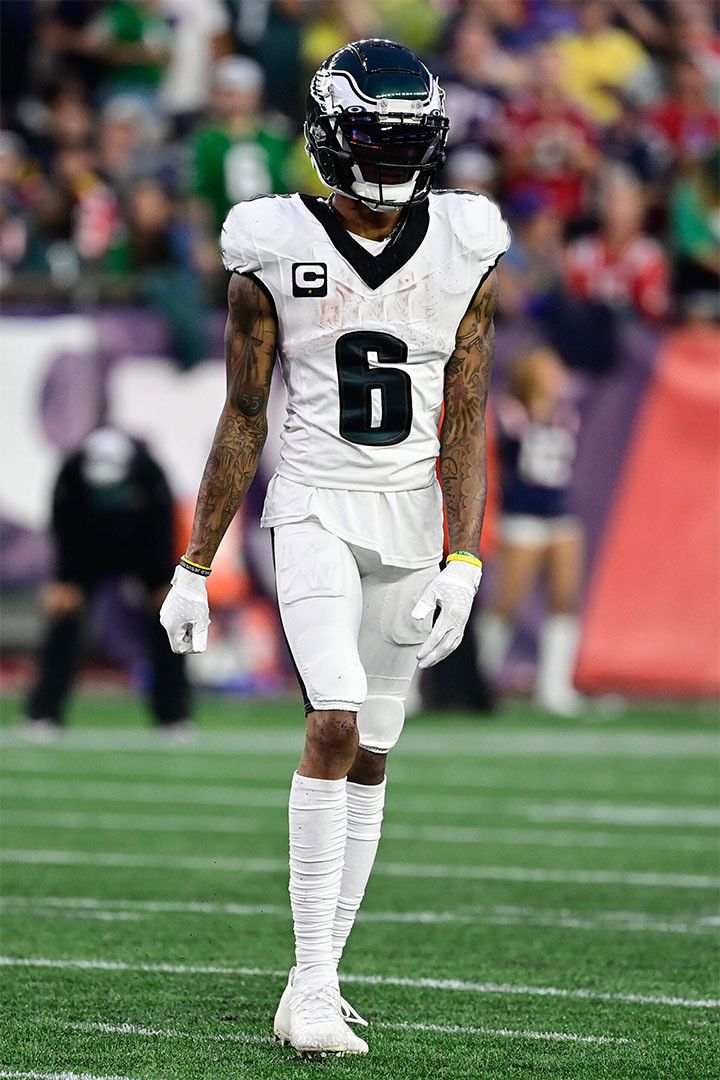 Devonta Smith Philly Football Player Wide Receiver Sports Jigsaw Puzzle