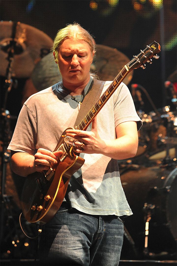 Derek Trucks In Concert Session Musician Jigsaw Puzzle