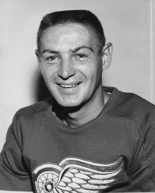 Detroit Red Wings Terry Sawchuk Glossy Magnet Hockey Goalie Magnet