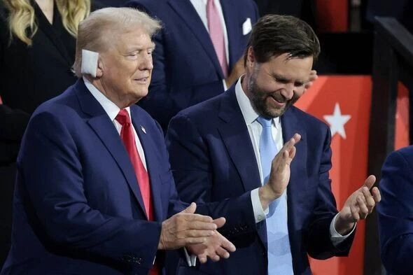 Donald Trump With Running Mate Jd Vance After Shooting Keychain Keychain