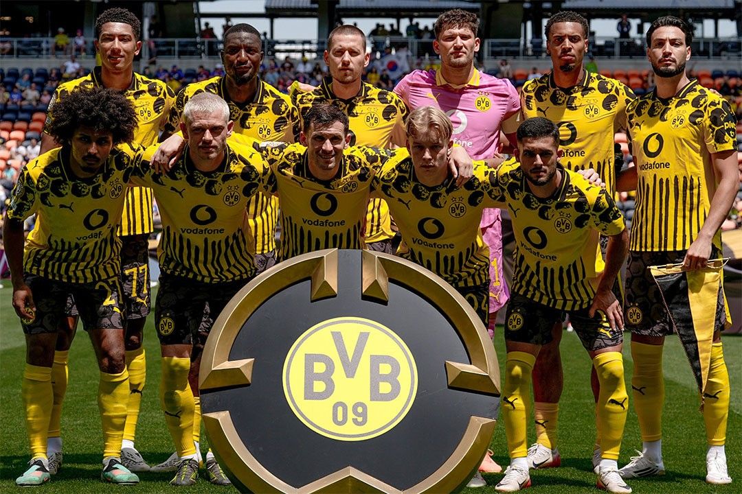 Dortmund International Club Championship Match Sports Jigsaw Puzzle