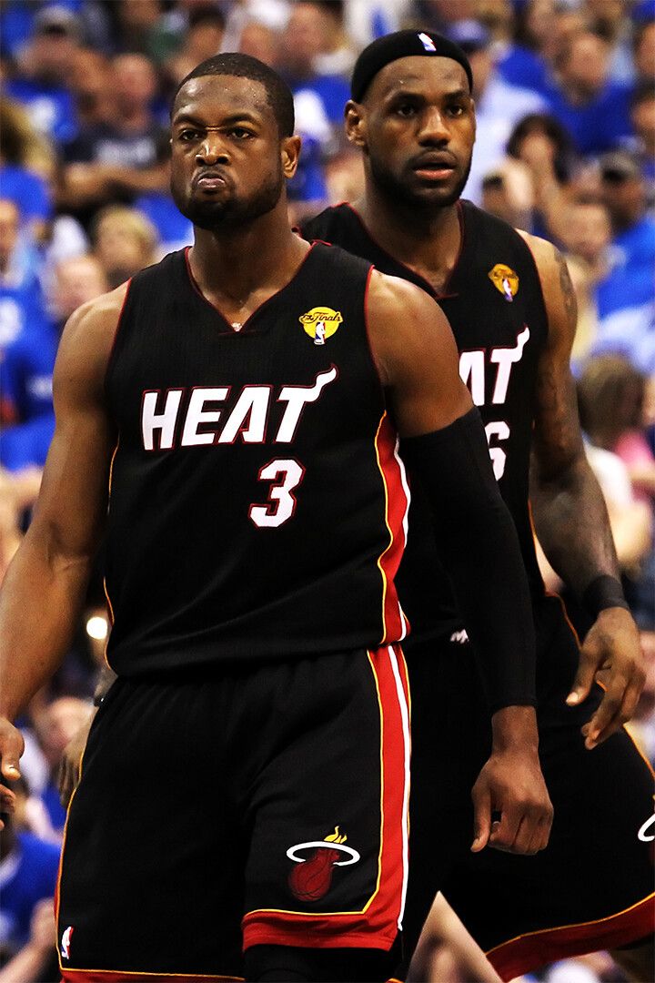 Dwayne Wade Assist To Lebron James Basketball Jigsaw Puzzle