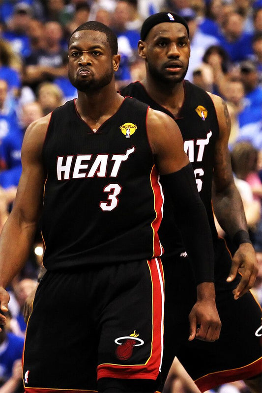Dwayne Wade Assist To Lebron James Basketball Jigsaw Puzzle