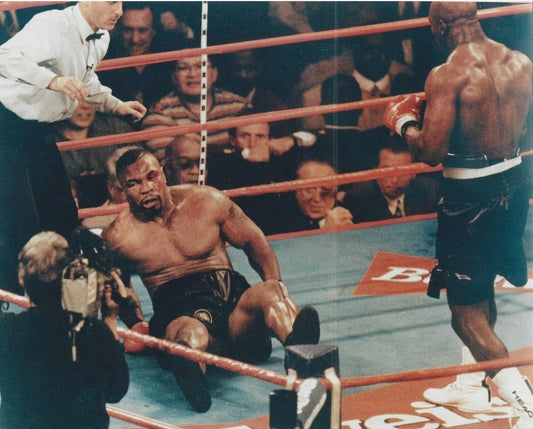 Evander Holyfield Floors Mike Tyson Keychain Boxing Picture