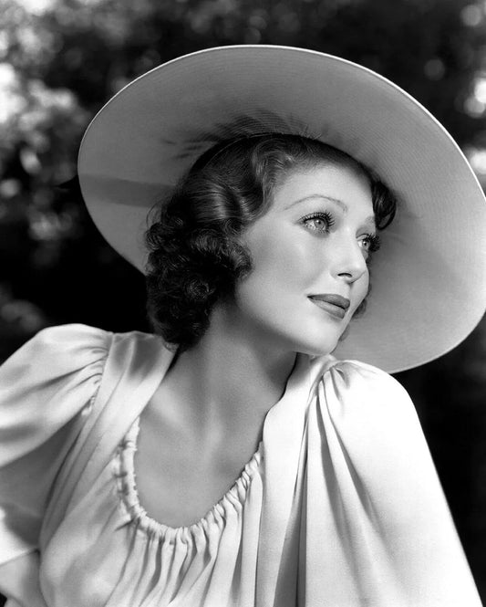 Early Hollywood Film Favorite Loretta Young Portrait Picture Photo
