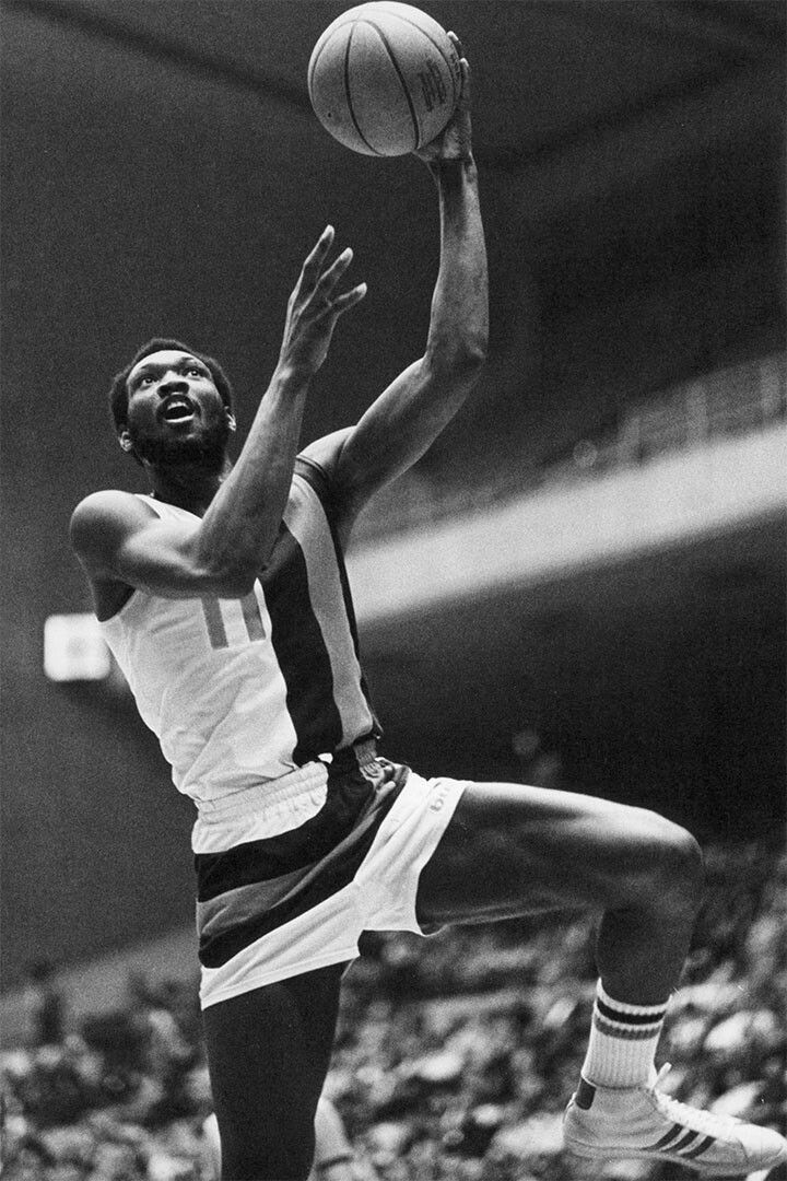 Elvin Hayes Washington Basketball Player Jigsaw Puzzle