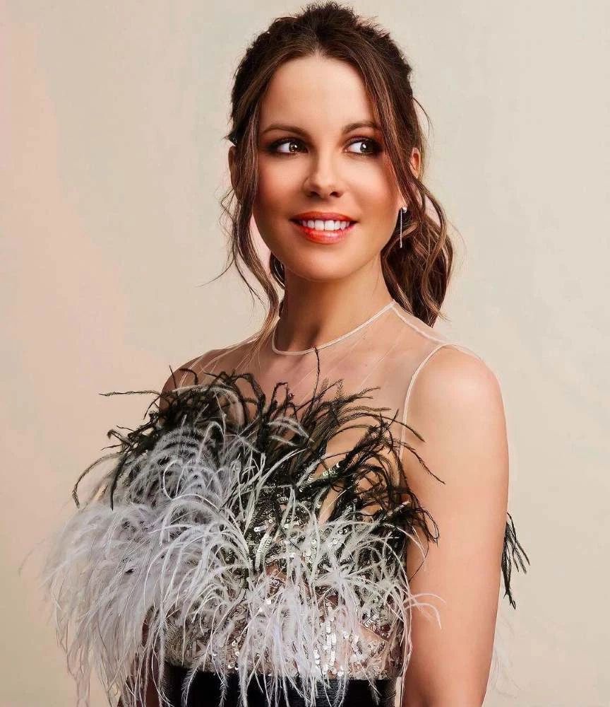 English Actress Kate Beckinsale Publicity Picture Magnet Print 8 X 10
