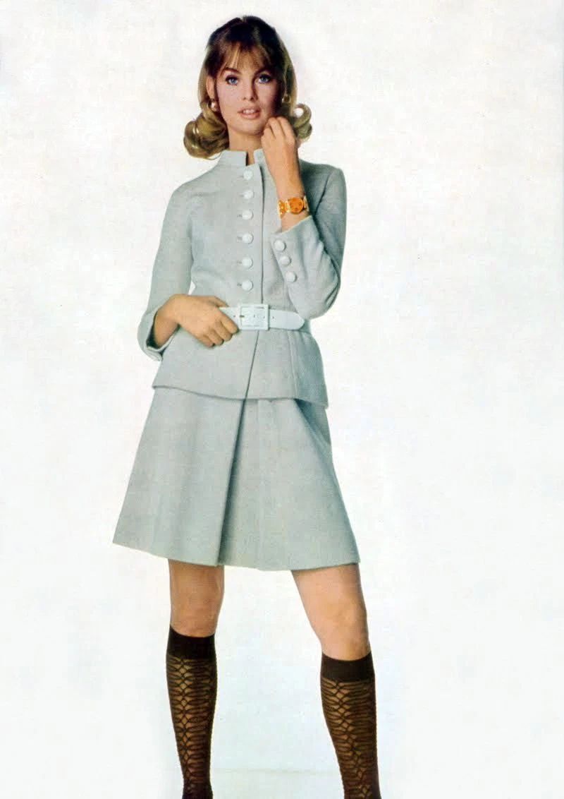 English Model & Actress Jean Shrimpton Publicity 5 X 7 300 Piece Jigsaw Puzzle