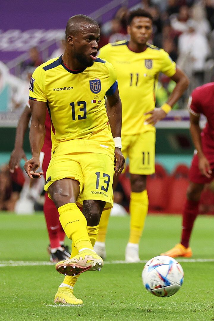 Enner Valencia Ecuador Goal World Soccer Fans 2022 Jigsaw Puzzle