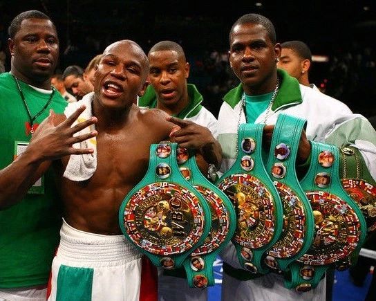 Floyd Mayweather Jr Magnet Boxing Picture With 6 Belts