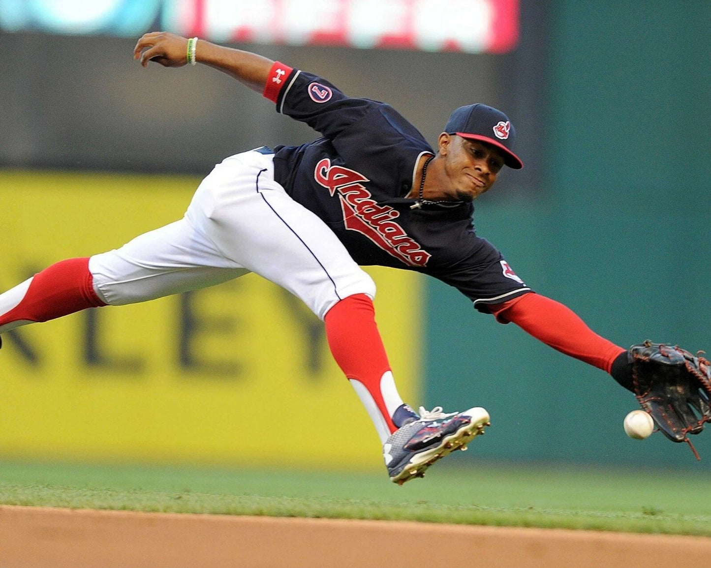 Francisco Lindor Photo Cleveland Indians Baseball Picture Mlb Fielding