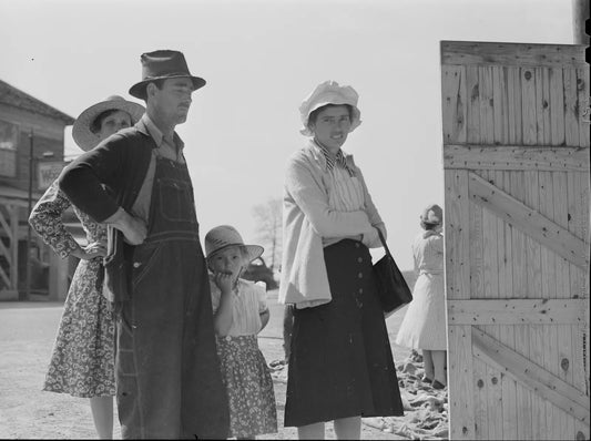 Family Entering Home In Heard County Georgia Old Retro Vintage Photo