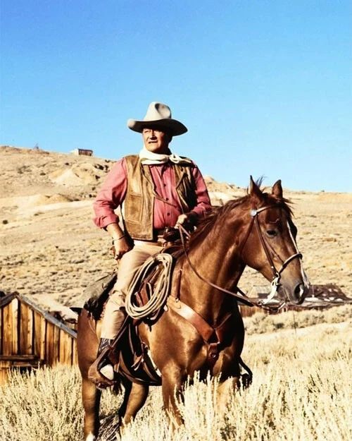 Famous Actor John Wayne On His Horse Glossy Keychain Cowboy Film Keychain 1