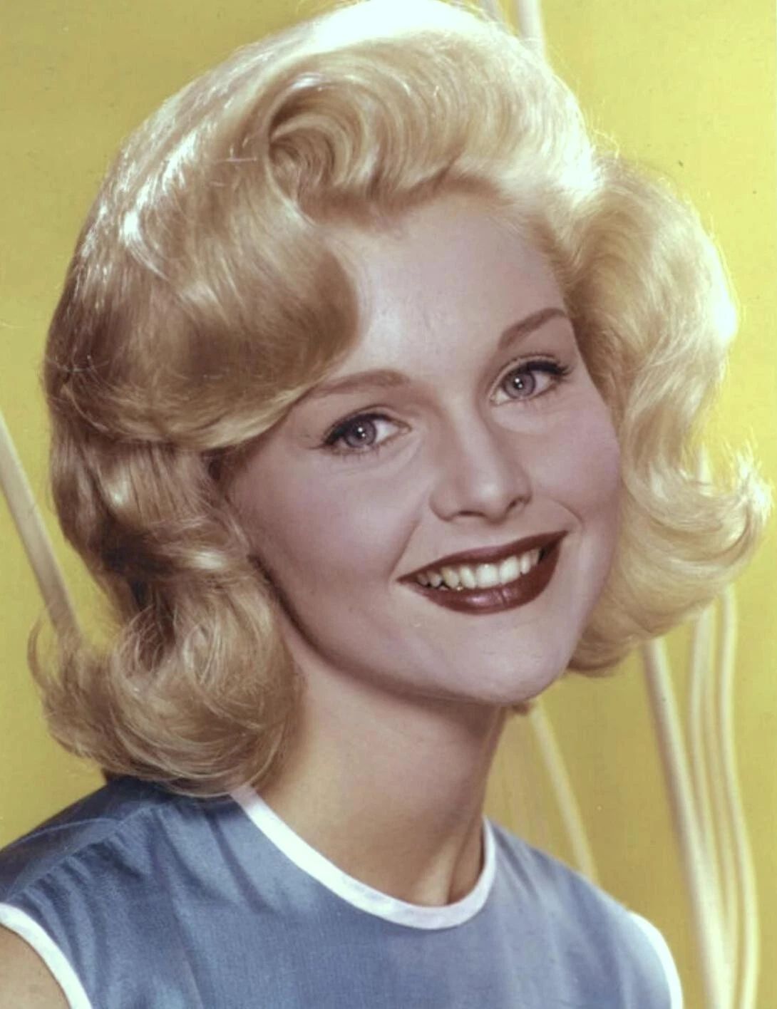Famous Actress Carol Lynley Publicity Picture Magnet Magnet Print