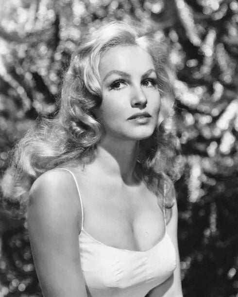 Famous Actress Julie Newmar Glossy Magnet Hollywood Model Print Portrait