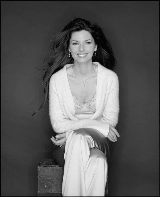 Famous Country Star Shania Twain Picture Pin Up Poster Photo 8.5X 11