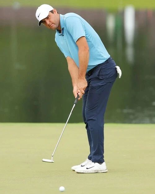 Famous Golfer Scottie Scheffler Glossy Keychain PGA Print Putting Keychain
