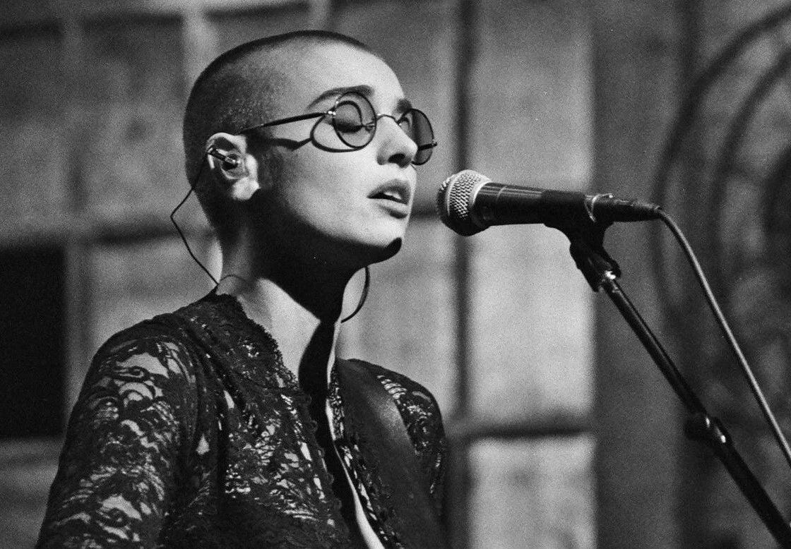 Famous Irish Singer Sinead O'Connor Iconic Poster Print 300 PCS Jigsaw Puzzle