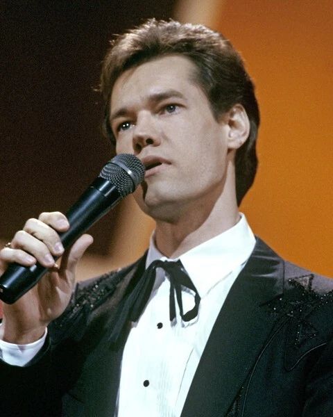 Famous Singer Randy Travis Glossy Keychain Country Music Keychain