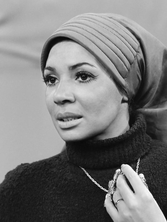 Famous Welsch Singer Shirley Bassey Classic Picture Magnet Magnet Print