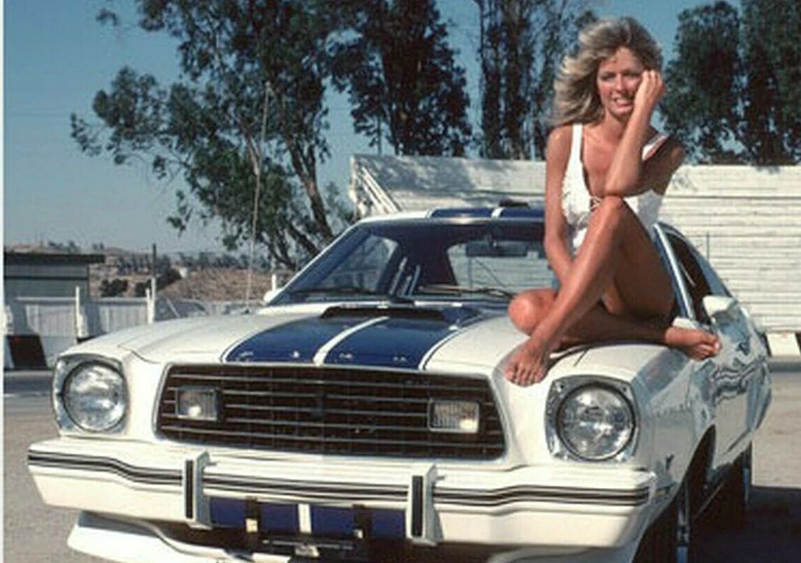 Farrah Fawcett On Ford Mustang Cobra Publicity Magnet Magnet Picture 5 X 7