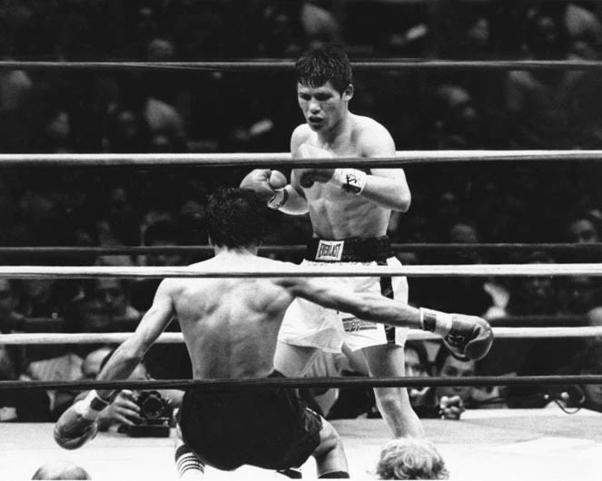 Featherweight Champion Julio Cesar Chavez Vs Refugio Rojas Glossy Magnet