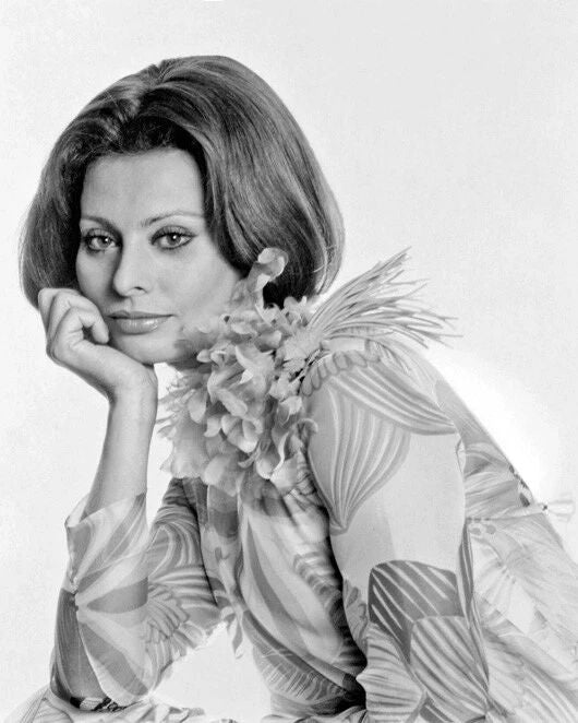Film Actress Sophia Loren Glossy Keychain Famous Model Keychain