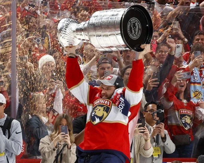 Florida Panthers Aleksander Barkov Glossy Keychain 2024 Stanley Cup Print