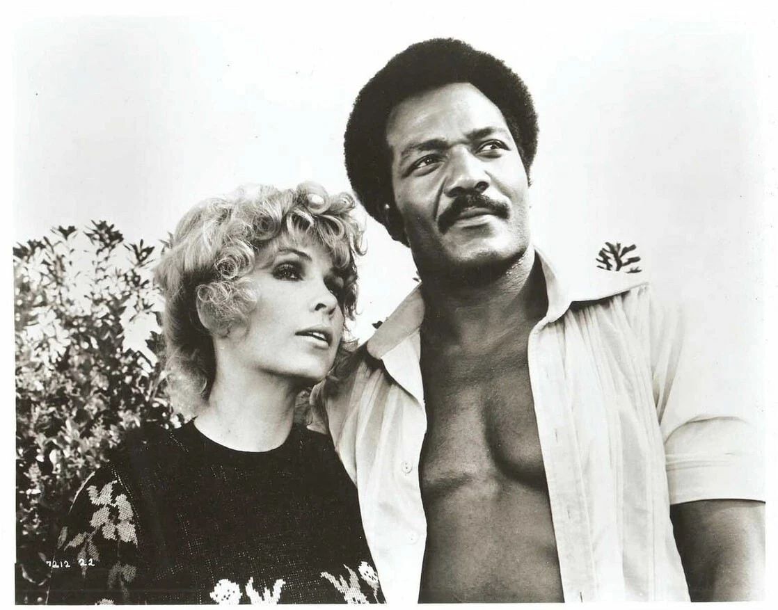Football Player & Actor Jim Brown With Stella Stevens Picture Magnet Print