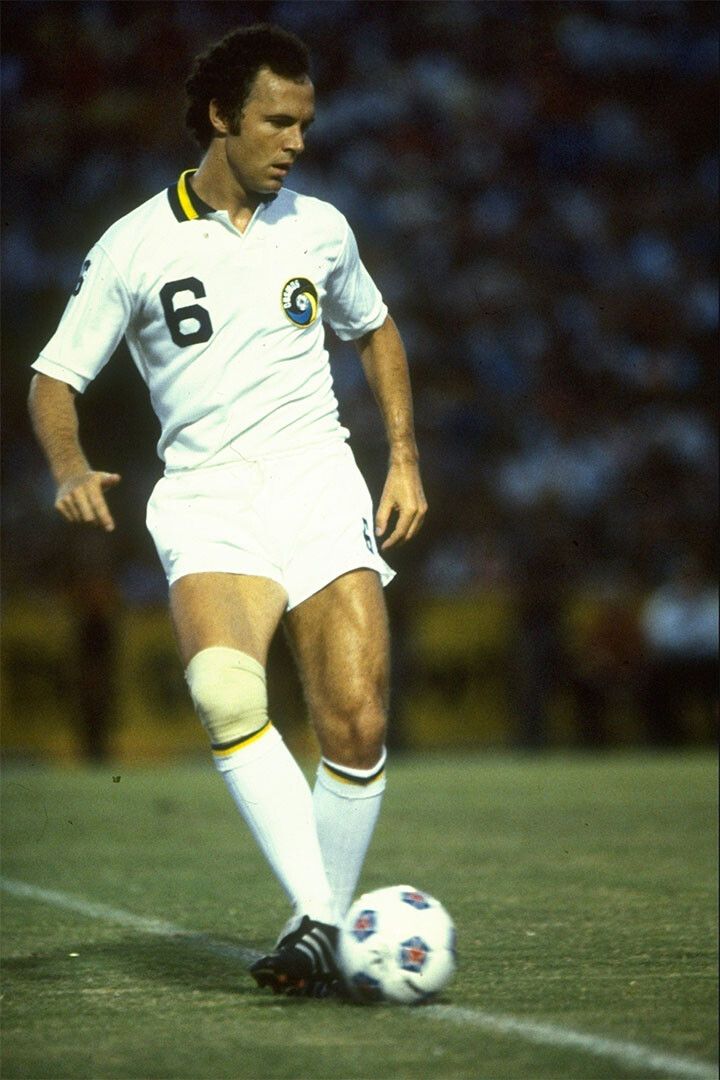 Franz Beckenbauer German Ny Cosmos Team Player Rip Sport Gift Jigsaw Puzzle