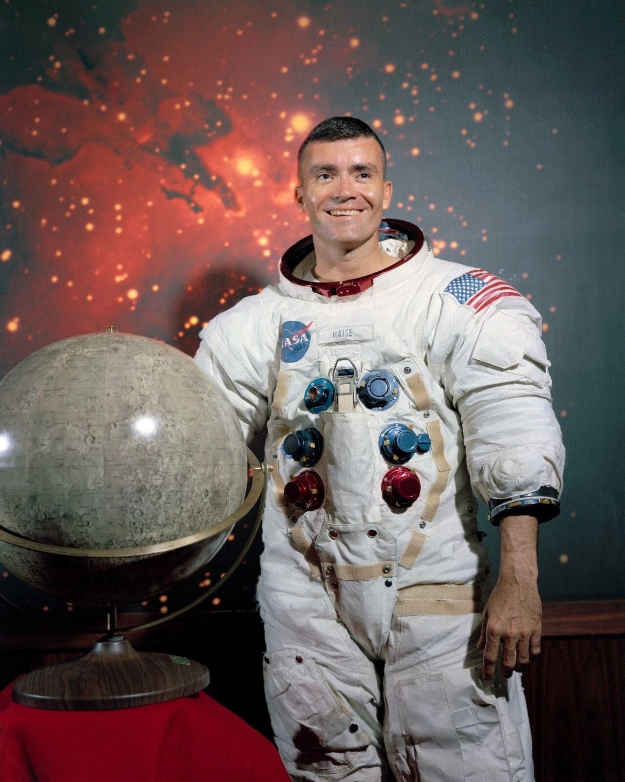 Fred Haise Apollo 13 Nasa Astronaut Publicity Picture Photo Print