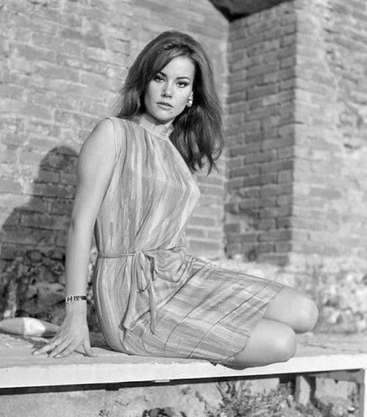 French Actress Claudine Auger Classic Promo Picture Magnet Magnet