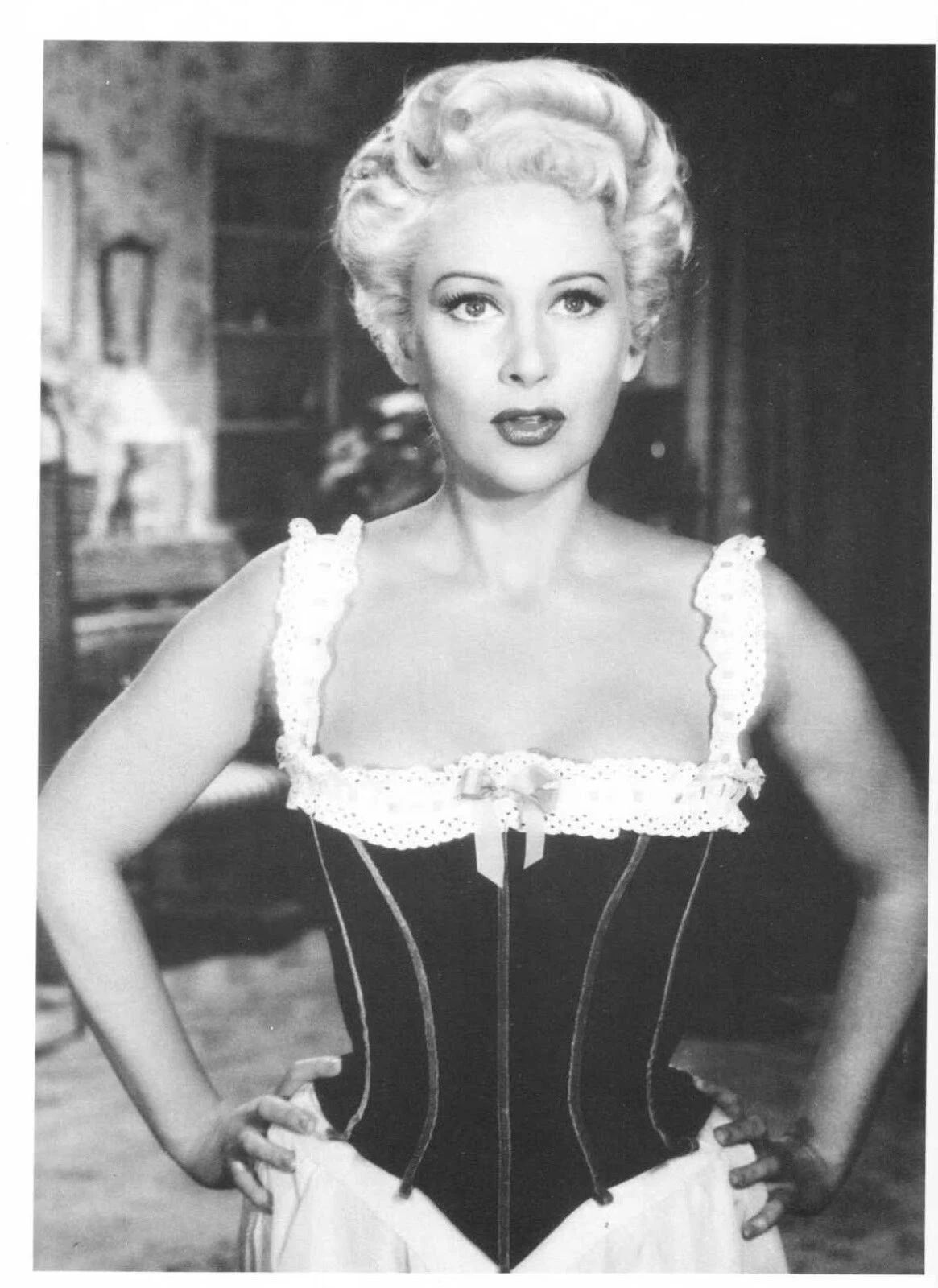 French Actress Martine Carol Classic Pin Up Picture Poster Photo Print