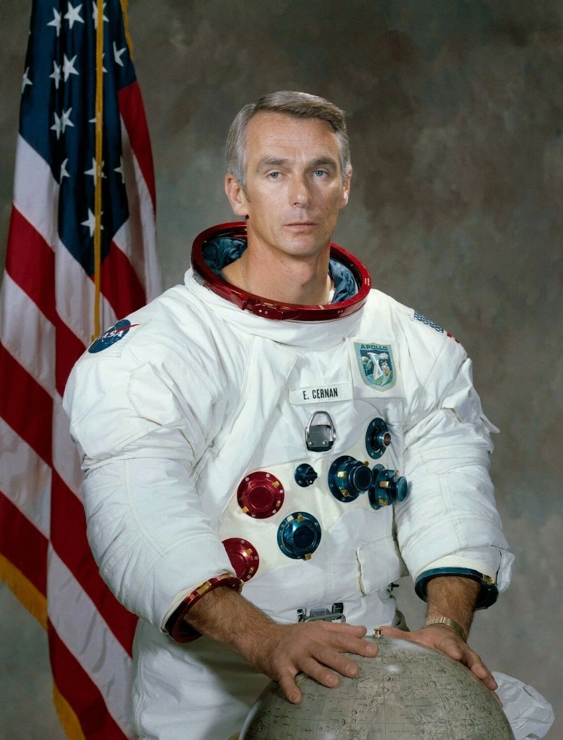 Gene Cernan Apollo 17 Astronaut Last Man On The Moon Keychain Picture