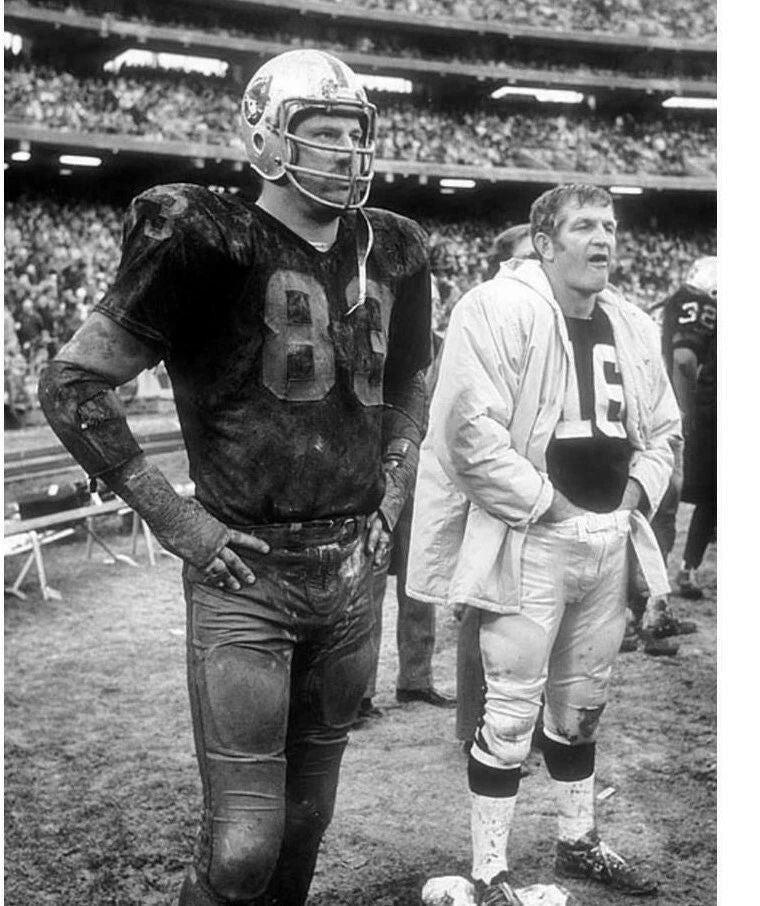 George Blanda And Ben Davidson Football Sports Photo Picture 8 X 10 Reprint
