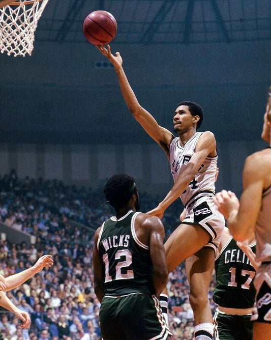 George Gervin Photo San Antonio Spurs Picture Basketball Nba Vs Celtics