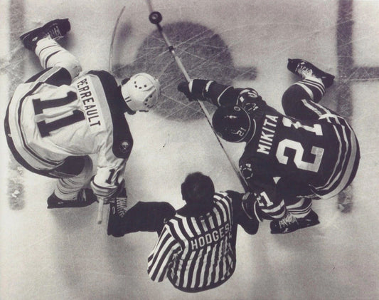 Gilbert Perreault & Stan Mikita Photo Hockey Buffalo Sabres Nhl
