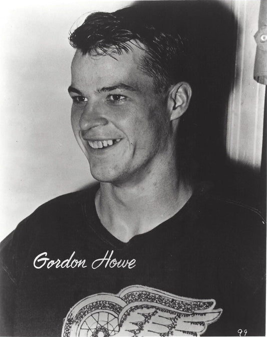 Gordie Howe Photo Bw Close Up Hockey Detroit Red Wings Nhl Picture