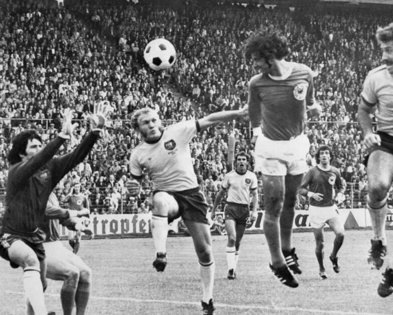 Gurd Muller Magnet W Germany Soccer Picture 1974 Goal
