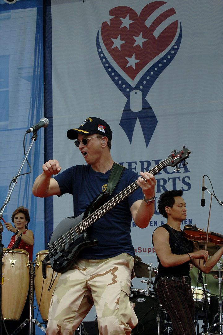 Gary Sinise With Lt Dan Band Army Magnet Magnet