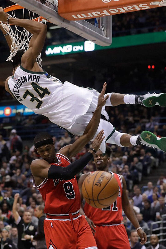 Giannis Antetokounmpo Dunk Milwaukee Basketball Decor Wall Art Pr Jigsaw Puzzle