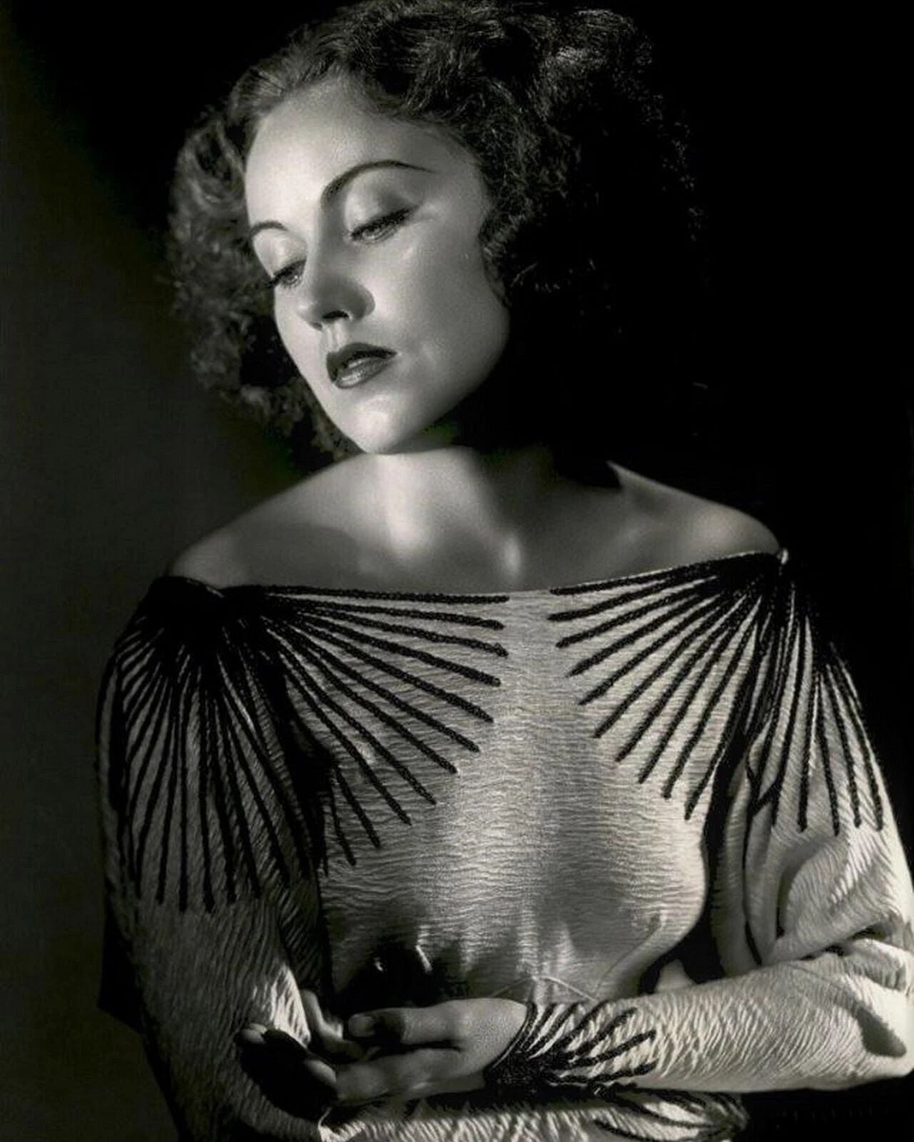 Glamour Portrait Of Actress Fay Wray Classic Retro Vintage Picture Magnet