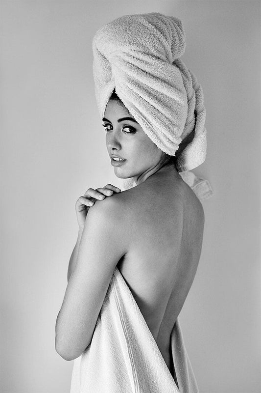 Gold Towel Sexy Female Model Picture Print Jigsaw Puzzle
