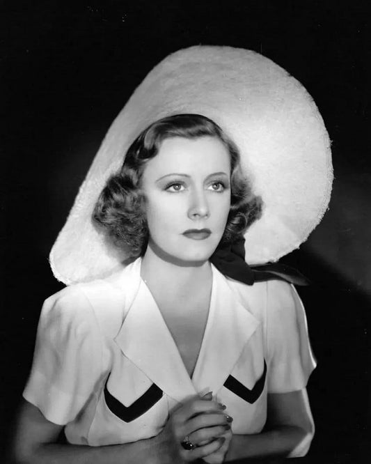 Golden Age Actress & Singer Irene Dunne Classic Picture Photo