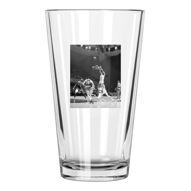 Golden State Warriors Nate Thurmond Vs Bill Russell 1 Pint Beer Drinking Glass