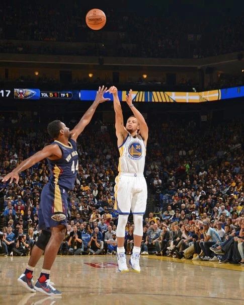Golden State Warriors Stephen Curry Glossy Photo Basketball Print