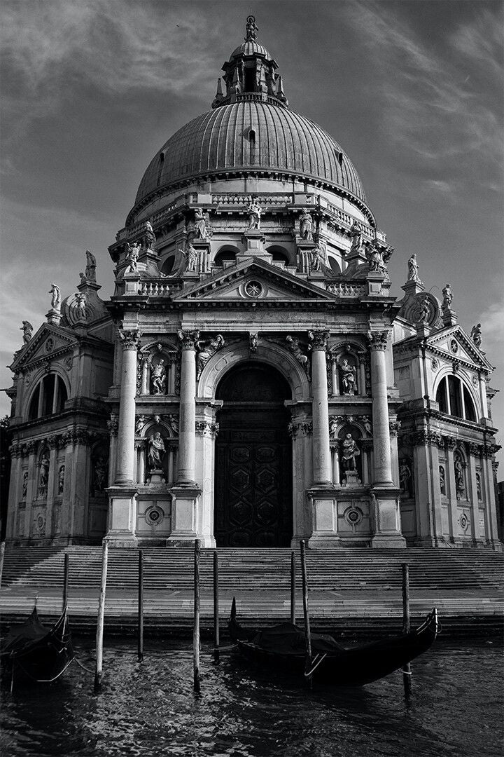 Grayscale Keychain Of Church Venezia Italy Art Wall Decor Keychain