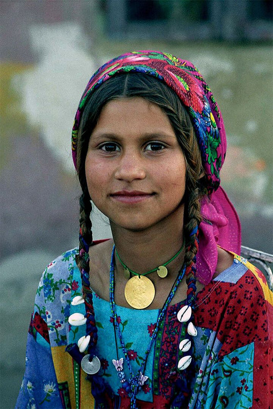 Gypsy Child Smiling Peasant Girl Panting Print Wall Home Decor Jigsaw Puzzle