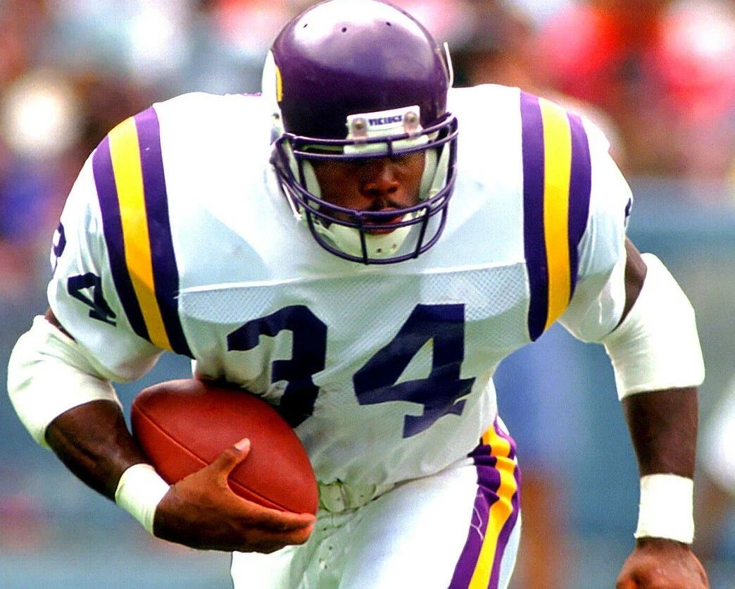 Herschel Walker Magnet Minnesota Vikings Picture With Ball